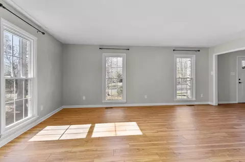 5216 Hallmark Rd, Durham, NC 27712 photo 3