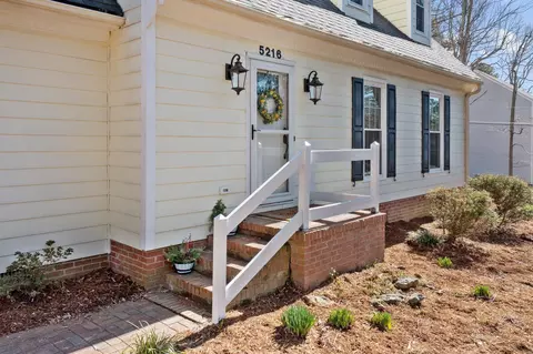 5216 Hallmark Rd, Durham, NC 27712 photo 2