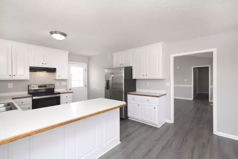105 Forest Ridge Dr, Willow Spring, NC 27592 photo 3
