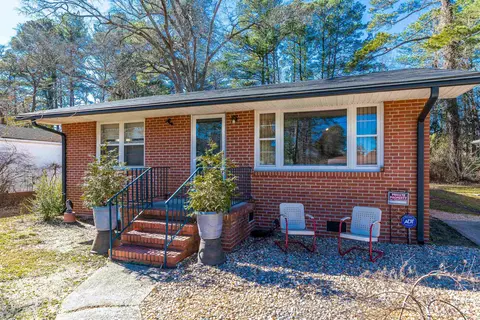 401 Pine, Smithfield, NC 27577 photo 2