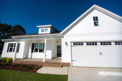 114 Hawks Croft Ct, Erwin, NC 28339 photo 1