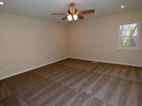 2602 Dearborn Dr, Durham, NC 27704 photo 9