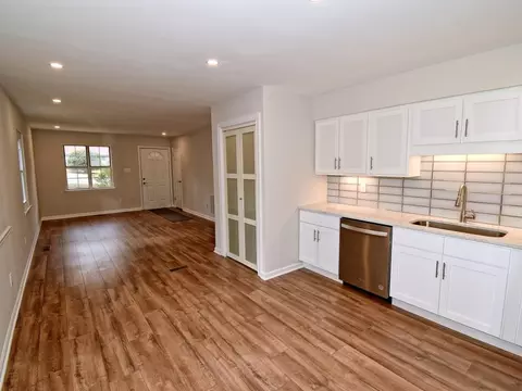 2602 Dearborn Dr, Durham, NC 27704 photo 5