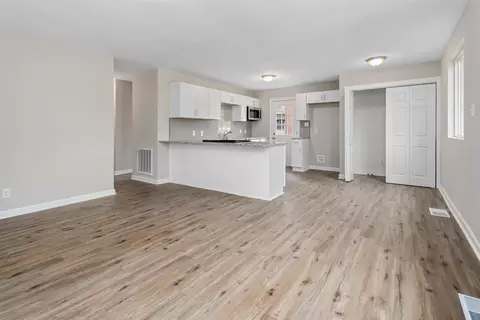 2346 Taylor St, Durham, NC 27703 photo 5
