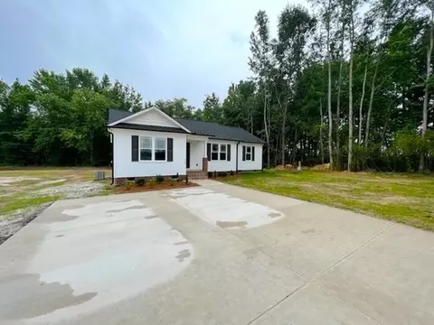 676 Bear Rd, Benson, NC 27504 photo 3