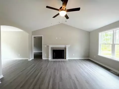 676 Bear Rd, Benson, NC 27504 photo 5