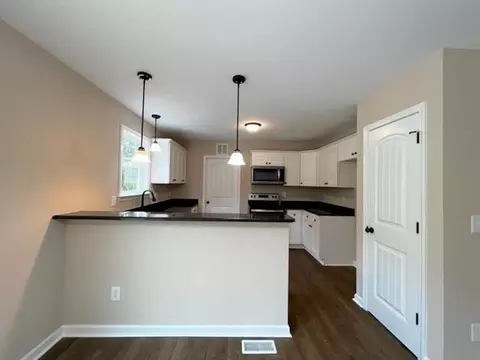 690 Bear Rd, Benson, NC 27504 photo 9