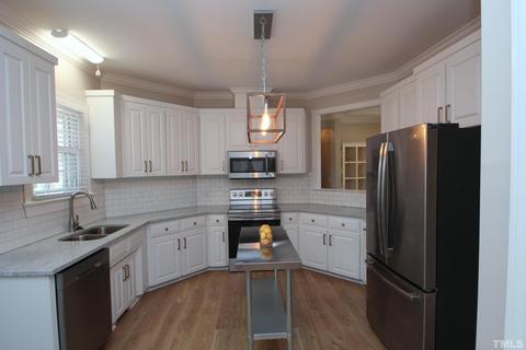 204 Summers Walk Cir, Garner, NC 27529 photo 6