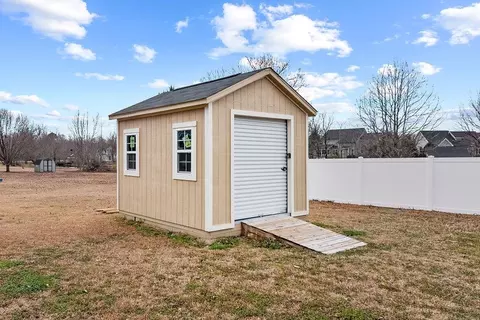 1609 Almora Ct, Willow Spring, NC 27592 photo 9