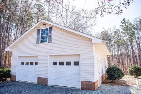 64 Franklin Rd, Semora, NC 27343 photo 2