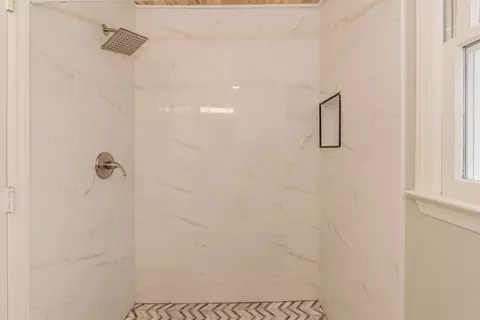 515 E Hammond St, Durham, NC 27704 photo 18