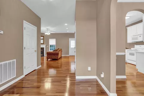 3 Lost Tree Ct, Durham, NC 27703 photo 3