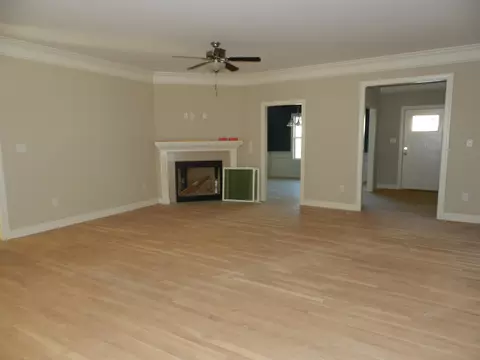 36 Flora Dr, Benson, NC 27504 photo 5