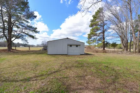 2687 W Micro Rd, Selma, NC 27576 photo 18