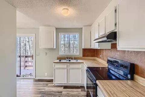 5603 Centennial Dr, Durham, NC 27712 photo 8