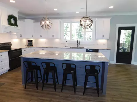 162 Flora Dr, Benson, NC 27504 photo 4
