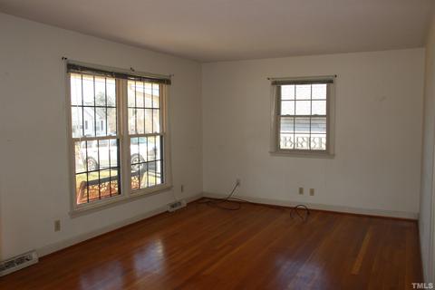 307 Hugo St, Durham, NC 27704 photo 3