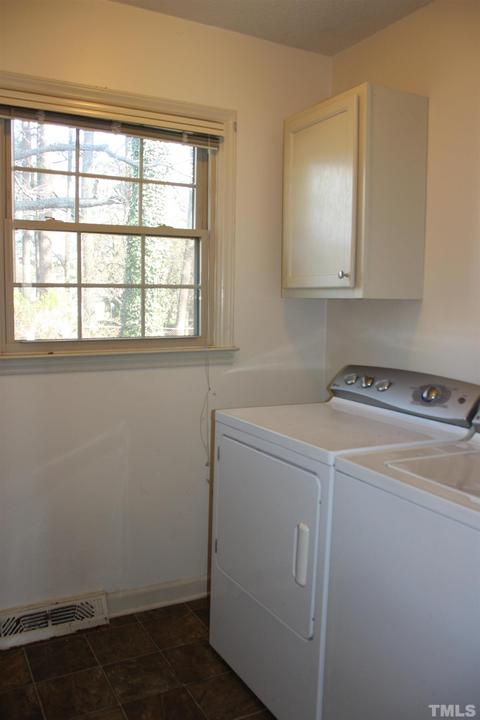 307 Hugo St, Durham, NC 27704 photo 9