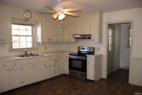 307 Hugo St, Durham, NC 27704 photo 5