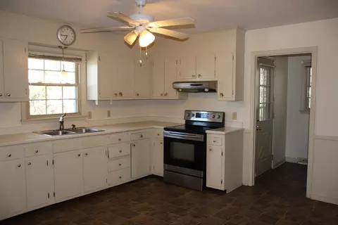 307 Hugo St, Durham, NC 27704 photo 5