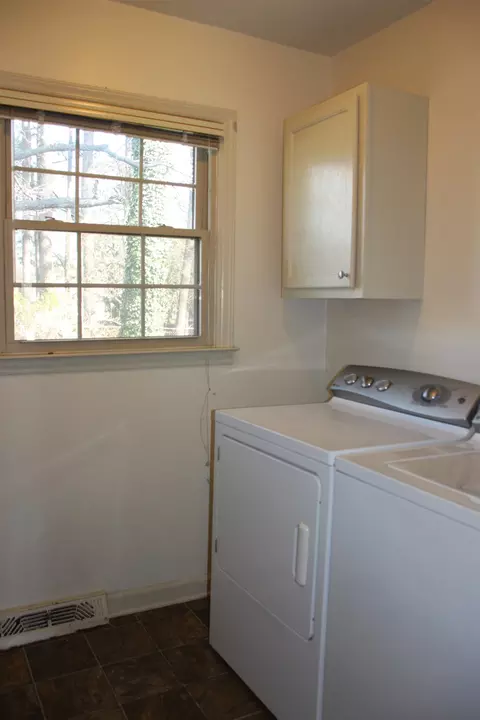 307 Hugo St, Durham, NC 27704 photo 9
