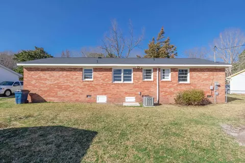 2103 Michael Ln, Smithfield, NC 27577 photo 2