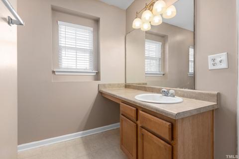 21 Olivene Dr, Durham, NC 27703 photo 18