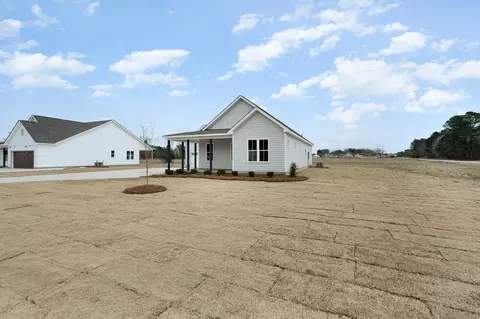 424 Davis Mill Rd, Selma, NC 27576 photo 2