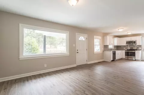 622 S Hoover Rd, Durham, NC 27703 photo 4