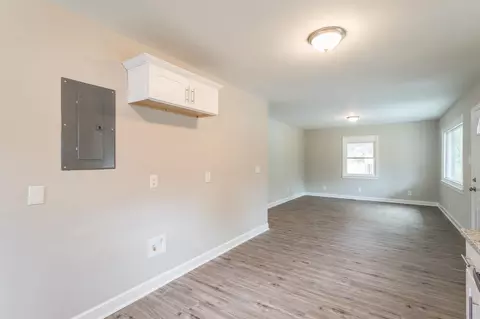 622 S Hoover Rd, Durham, NC 27703 photo 9