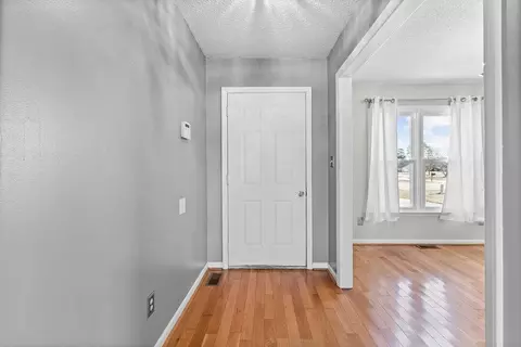 709 Maple Ave, Dunn, NC 28334 photo 4