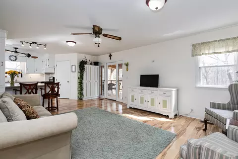 4725 Shilling Ct, Raleigh, NC 27606 photo 2