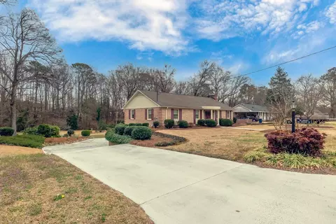 105 Longview Dr, Smithfield, NC 27577 photo 3