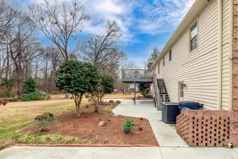 105 Longview Dr, Smithfield, NC 27577 photo 5