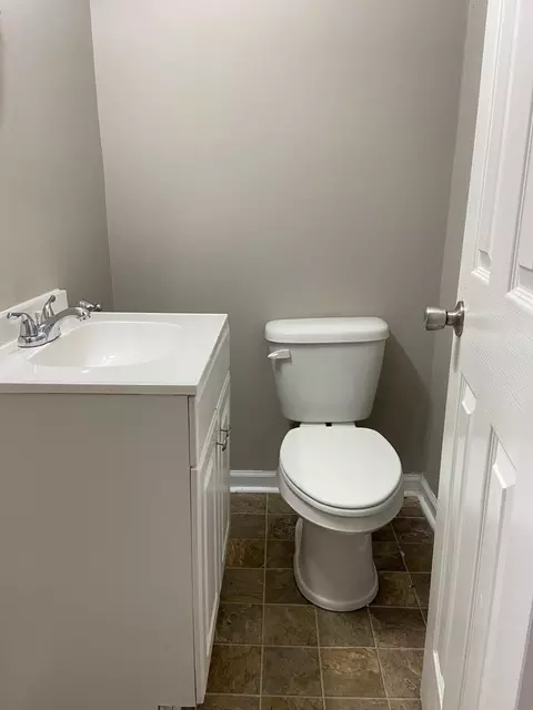 202 W C St, Erwin, NC 28339 photo 11