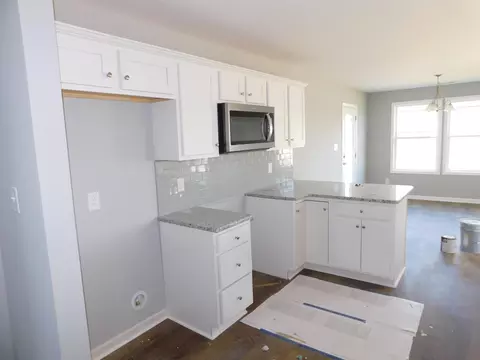 37 Kickoff Cir, Benson, NC 27504 photo 8