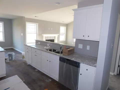 37 Kickoff Cir, Benson, NC 27504 photo 9