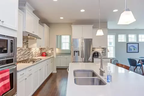 1029 Cuthbert Ln, Durham, NC 27703 photo 5