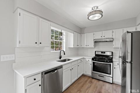 800 Napleton Cir, Apex, NC 27502 photo 5