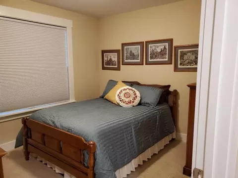 205 E Holmes St, Benson, NC 27504 photo 6