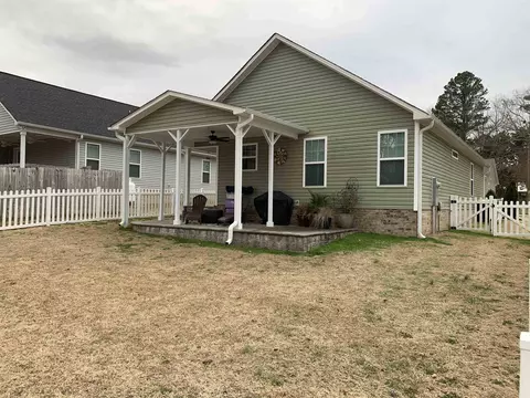 205 E Holmes St, Benson, NC 27504 photo 9