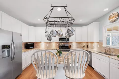 2008 Mill Gate Dr, Cary, NC 27519 photo 4