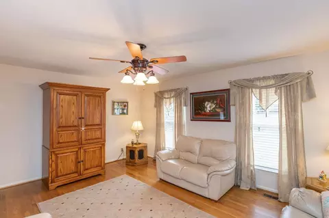2810 Fox Dr, Durham, NC 27712 photo 4