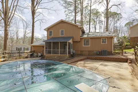 930 Logan Cir, Cary, NC 27511 photo 3