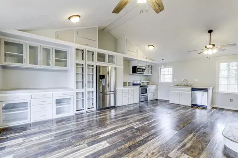 930 Logan Cir, Cary, NC 27511 photo 5