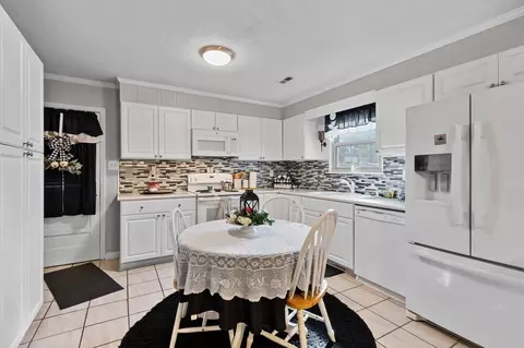 2706 Darrow Rd, Durham, NC 27704 photo 7