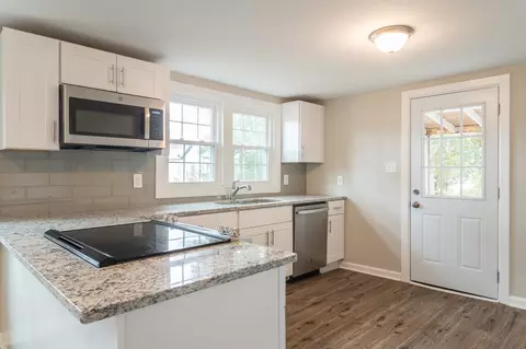 10238 S Chestnut St, Middlesex, NC 27557 photo 3