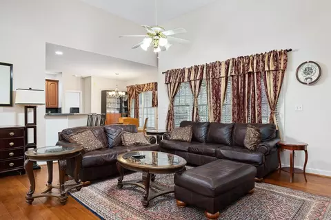 809 E Oak Dr, Durham, NC 27705 photo 10
