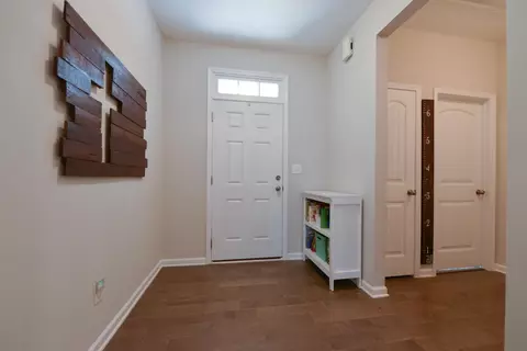 304 E Webber Ln, Clayton, NC 27527 photo 2