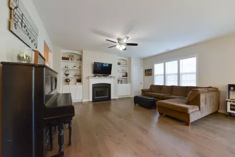 304 E Webber Ln, Clayton, NC 27527 photo 4